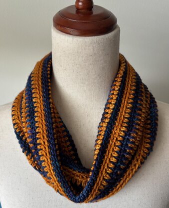 Gilded Twilight Cowl