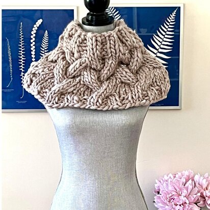 Grande Squish Cowl - knitting pattern