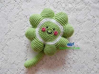 Amigurumi Four Leaf Clover Pattern No.63