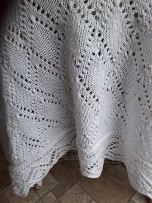 Diamond lace shawl