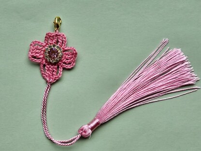 Pink Cross keychain pattern