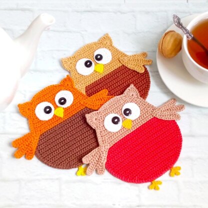 328 Owl decor or potholder