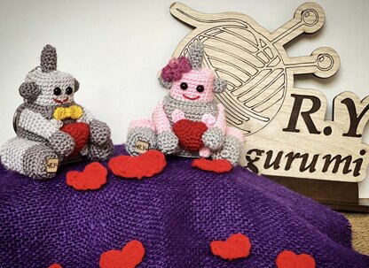 Amigurumi Valentine’s robot keychain