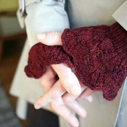 Moth Kisses - knitting pattern