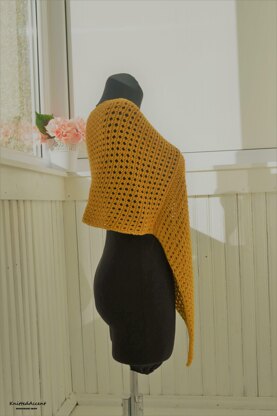 Knitted Poncho1