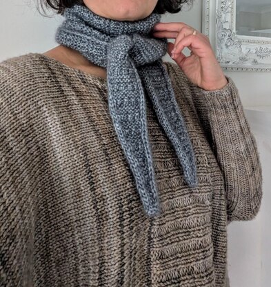 Knit Bit Mini Scarf