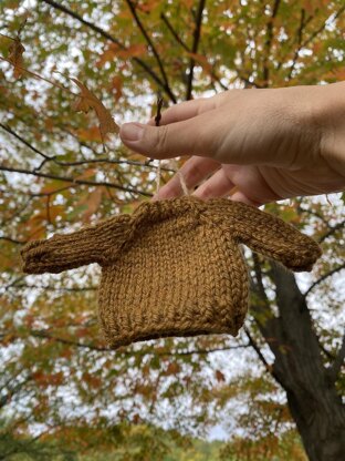 Tiny Sweater Ornament