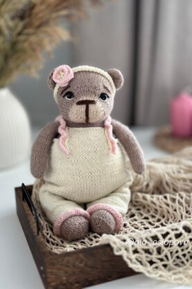 Little Teddy Bear knitting pattern