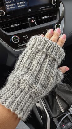 PapioCreek Rib Stitch Fingerless Gloves