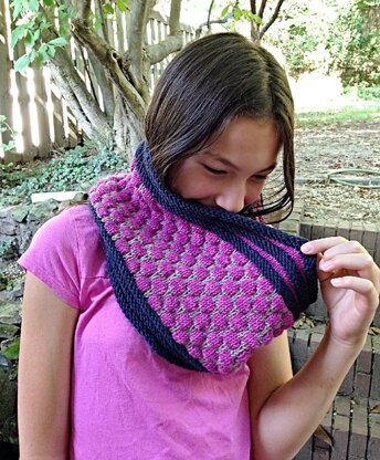 Poppin' Dots Cowl