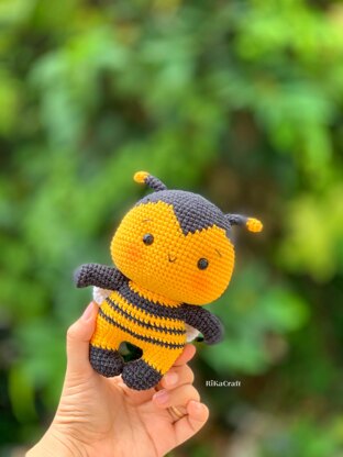 Amigurumi Bee-crochet pattern