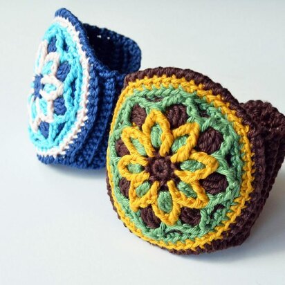 Bloomy Bracelet Overlay Crochet