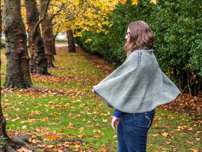 Manteau: A Knitter's Poncho