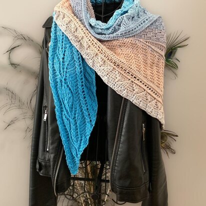 Triangular Scarf "Pantariste"