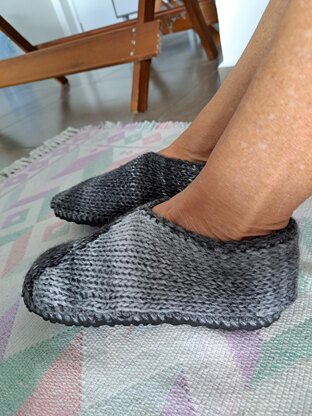 Slippers with flip-flop soles Sentro or Addi 22