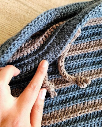 Indigo cowl