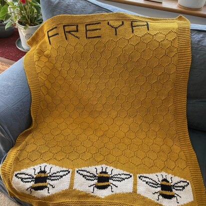 Bee Baby Blanket