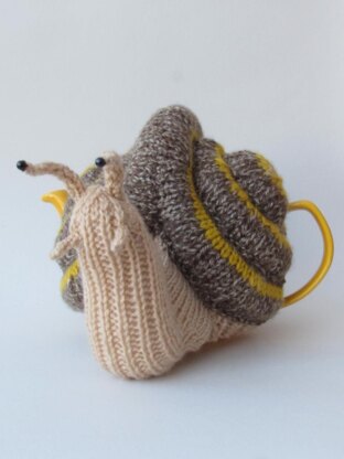 Garden Snail Tea Cosy Knitting Pattern