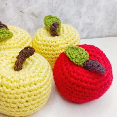 Sweet Apple Amigurumi