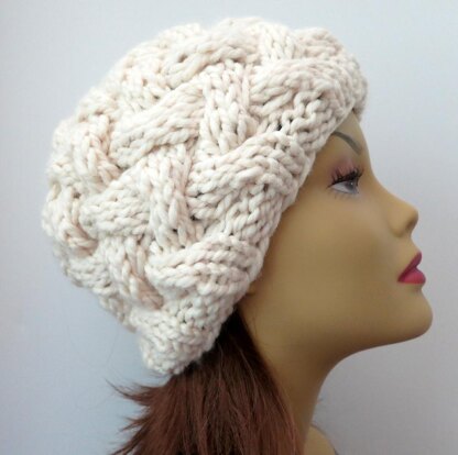 Magdalena I - A Very Warm Winter Hat Super Bulky