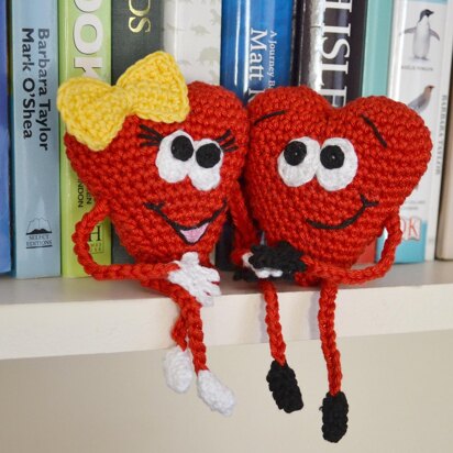 Crochet small hearts. Amigurumi heart with legs and hands. Valentine gift idea. Lovebirds