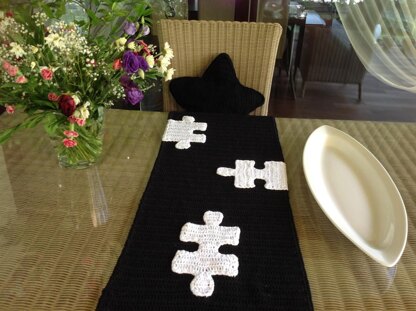 Table Runner N 140