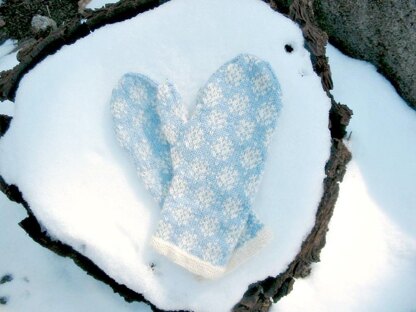 First Snow Mittens