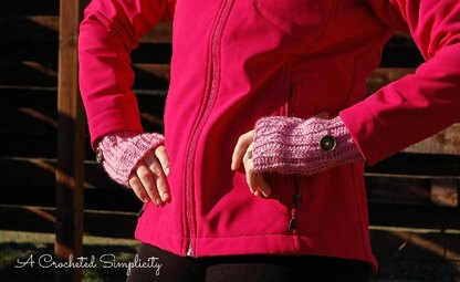 "Knit-Look" Fingerless Gloves