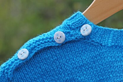 P019 White Cat Motif Jumper