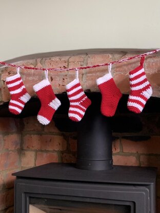 Mini Stocking Garland