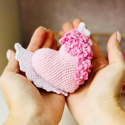 Crochet heart pattern, amigurumi heart, crochet heart ornament, crochet angel wings, Flower heart
