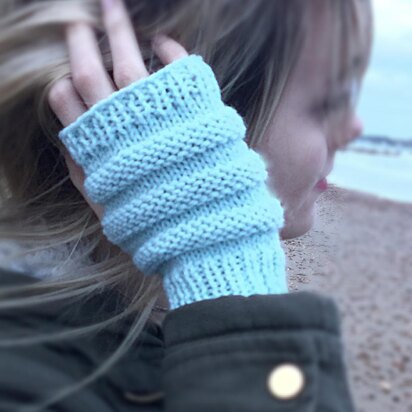 Waves Fingerless Gloves 2yrs to adult