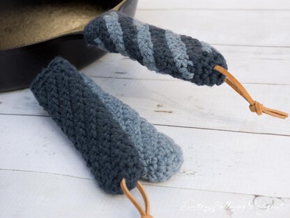 Blue Jean Rhapsody Cast Iron Handle Cover, Hot Pad Crochet pattern by  Kirsten Holloway