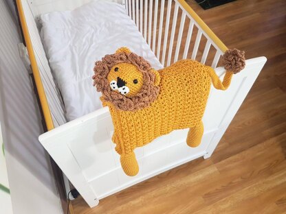 Lion shop security blanket