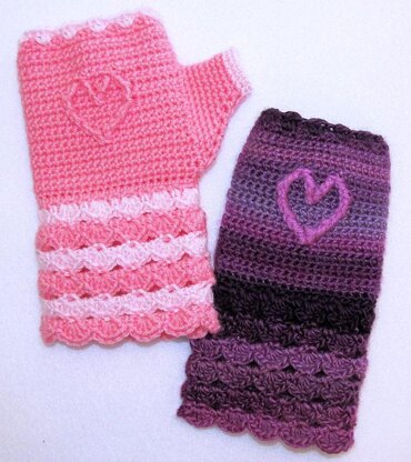 Crochet Cabled Heart Mitts