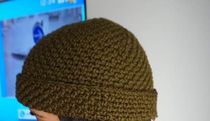 Moss stitch fisherman beanie