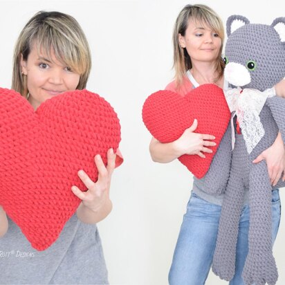 Sassy The Kitty Cat With Heart Big Amigurumi