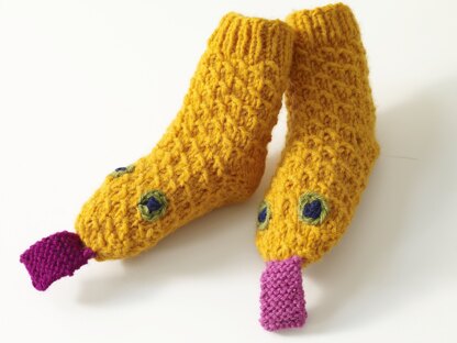 Knit Child's Snake Socks in Lion Brand Wool-Ease - 70300AD