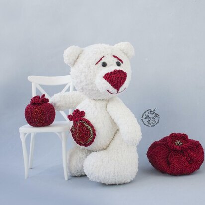 Bear with Pomegranate - knitting pattern