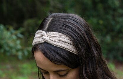 Eyelet Headband