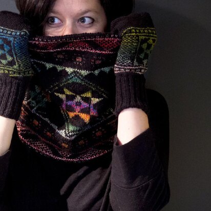 Pysanky Cowl and Mittens Set