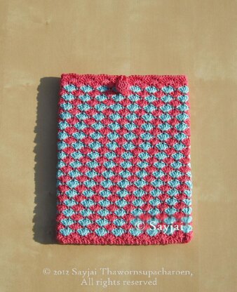 Raspberry & Blue iPad Case Crochet Pattern