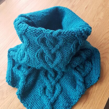 I Heart Cables Bandana Cowl