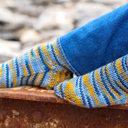 Askoo Socks - knitting pattern