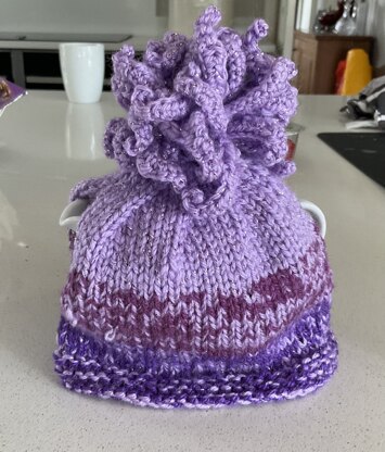 Small tea cosy