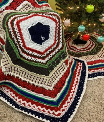 Songs of the Season Tree Skirt