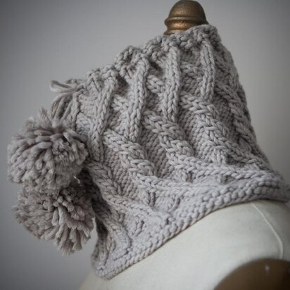 Drawstring Cabled Cowl