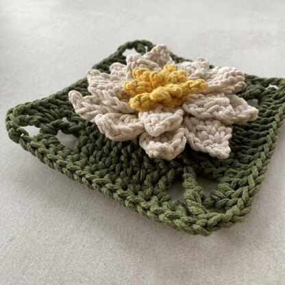 Water Lily Granny Square