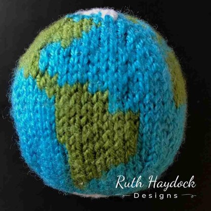 Medium Knitted Globe