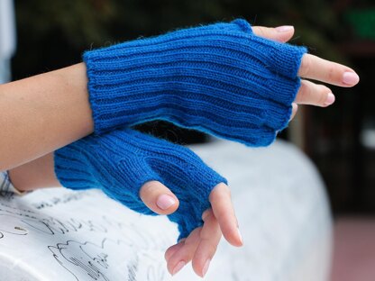 Knit half finger gloves Machine Knitting Pattern